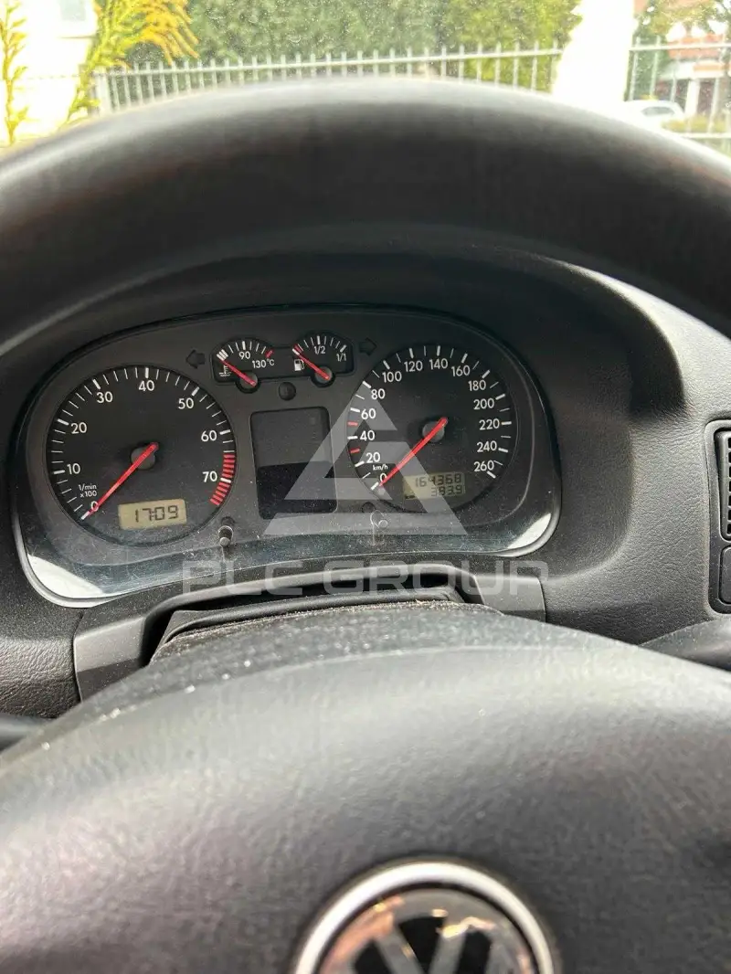 2000 Volkswagen GOLF