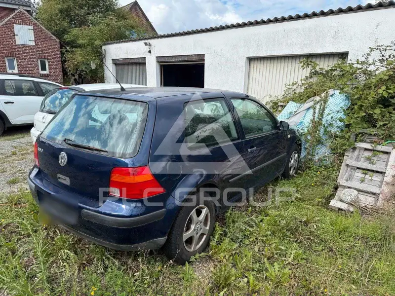 2000 Volkswagen GOLF