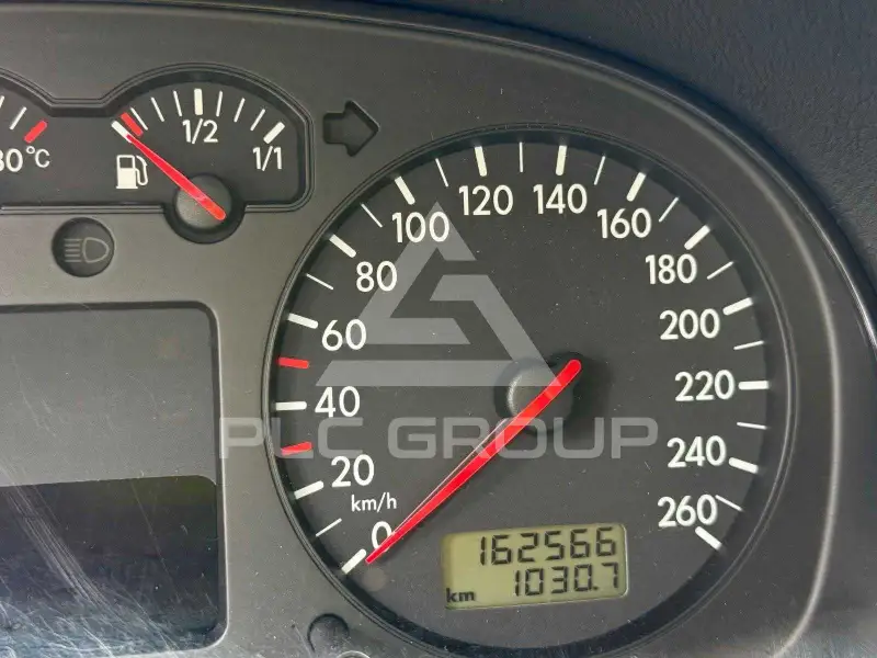 2000 Volkswagen GOLF