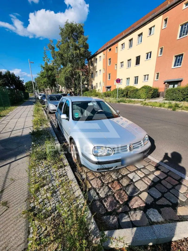 2000 Volkswagen GOLF