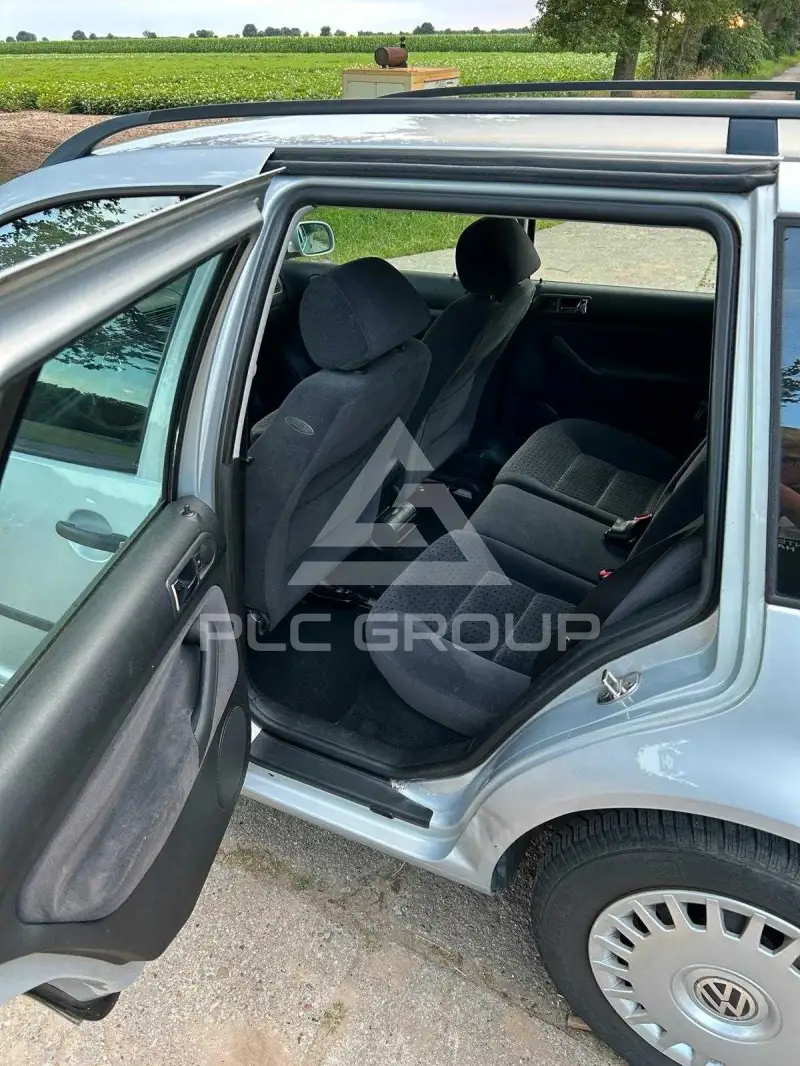 2000 Volkswagen GOLF