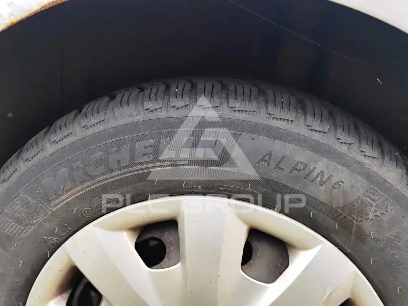 2000 Volkswagen GOLF