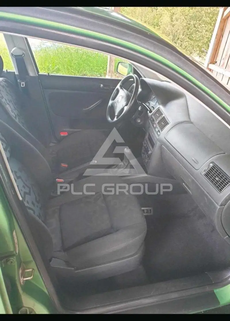 2000 Volkswagen GOLF