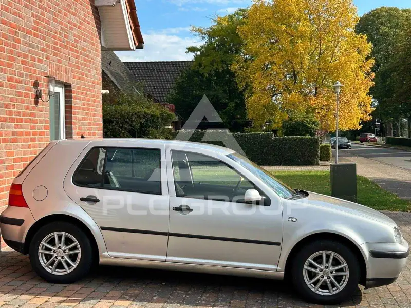 2000 Volkswagen GOLF