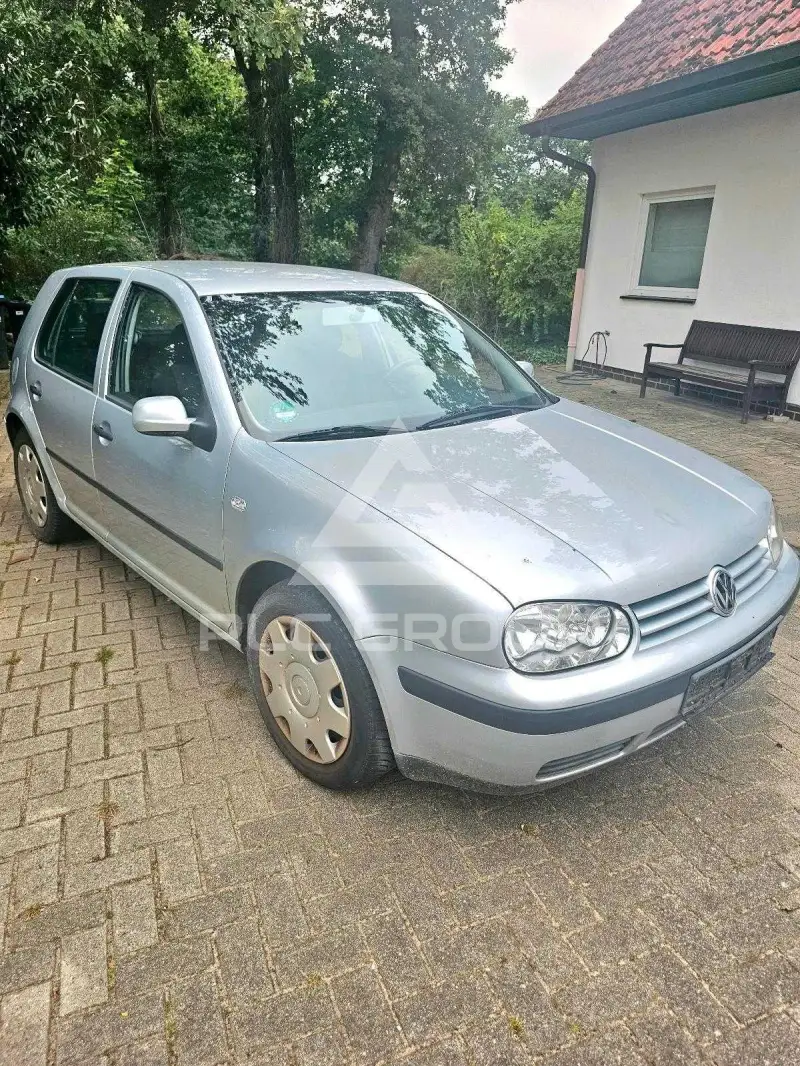 2000 Volkswagen GOLF