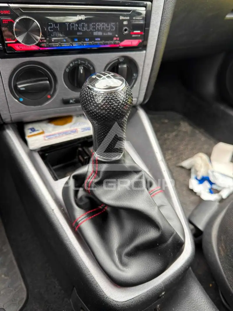 2000 Volkswagen GOLF