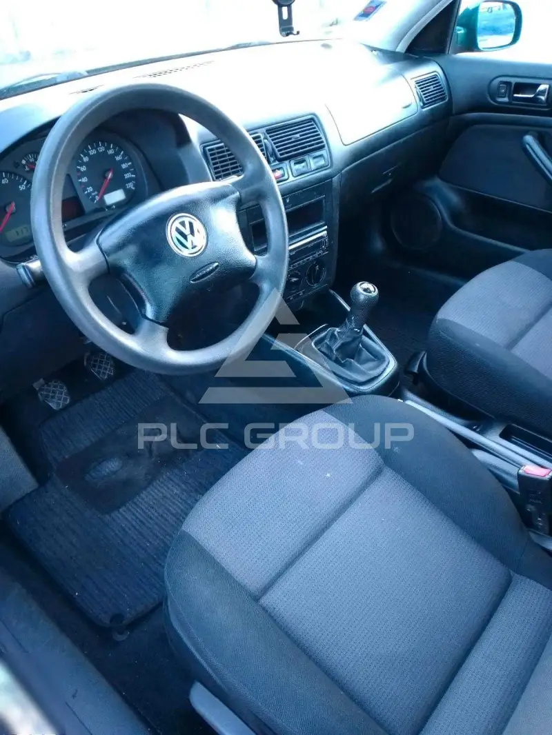 2000 Volkswagen GOLF