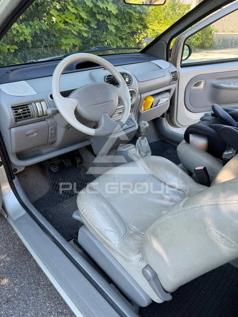 2000 Renault Twingo