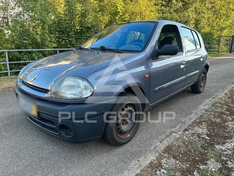 2000 Renault Clio