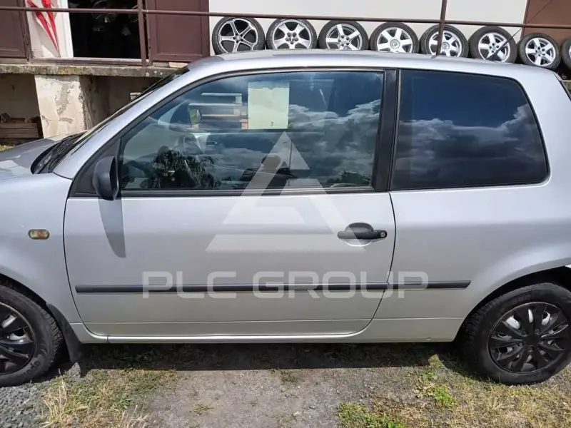 2000 Seat Arona