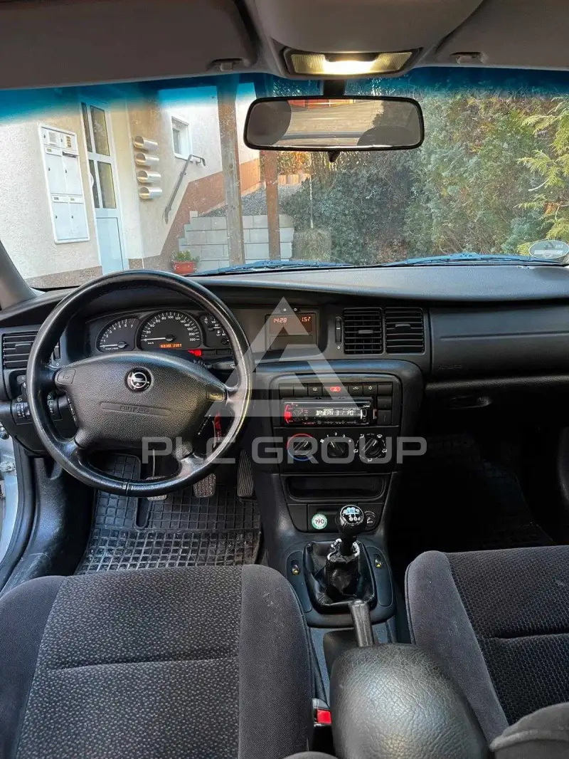 2000 Opel Vectra
