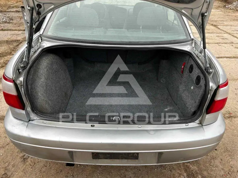 2000 Opel Omega