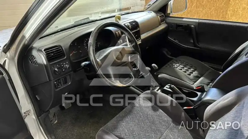 2000 Opel Frontera