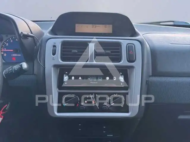 2001 Mitsubishi PAJARO