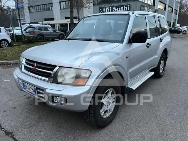 2001 Mitsubishi PAJARO