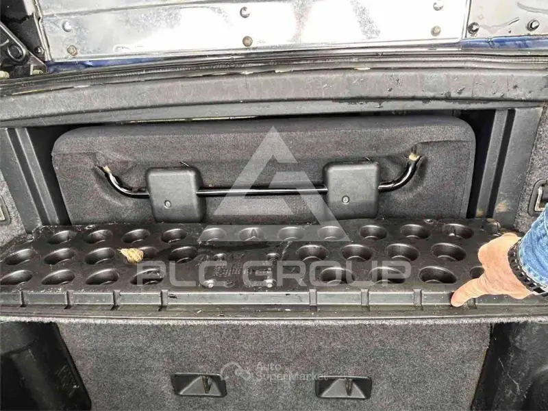 2001 Mitsubishi PAJARO