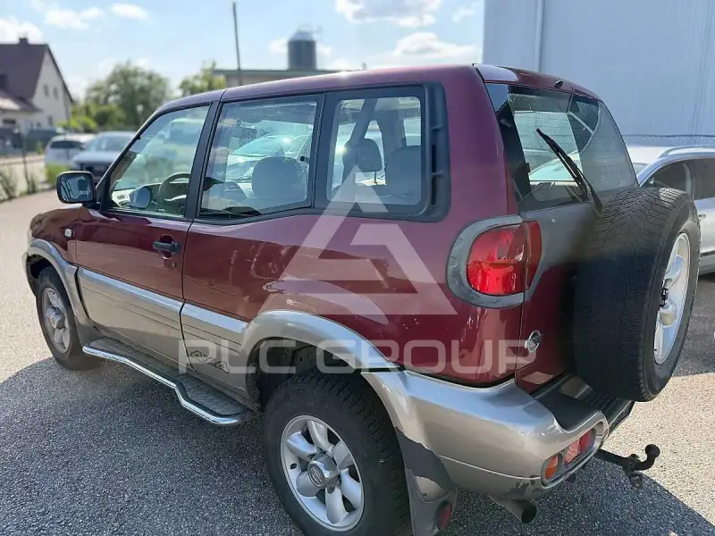2001 Nissan Terrano