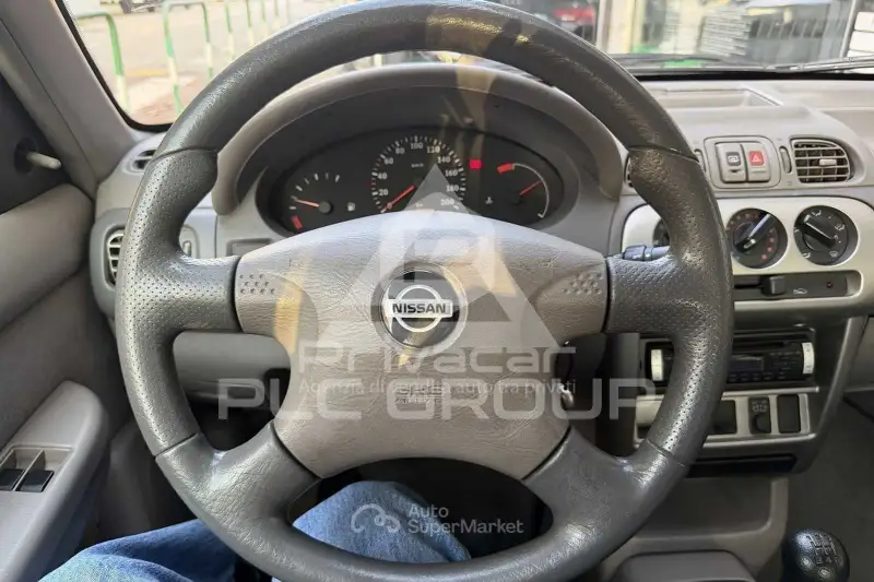 2001 Nissan MICRA