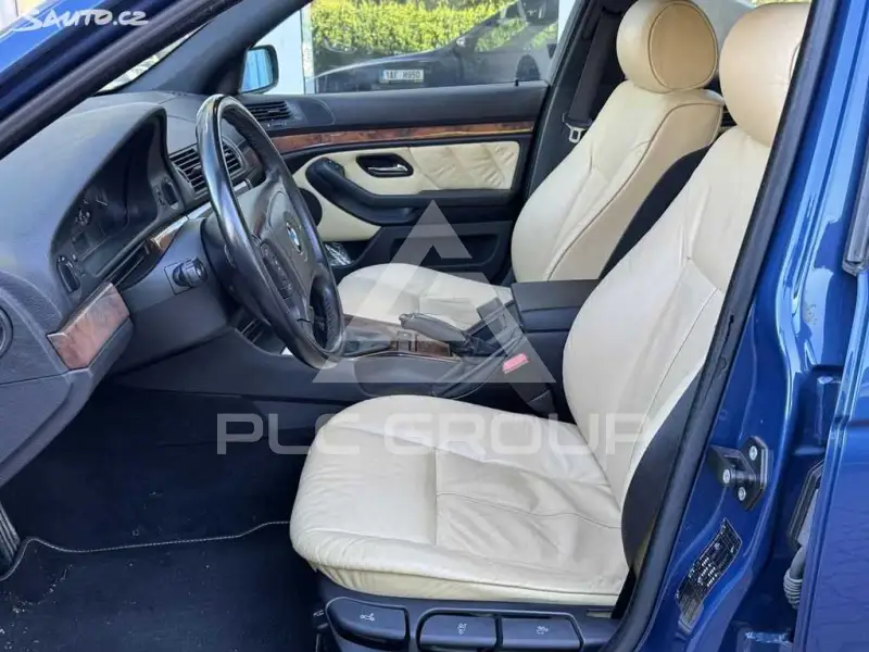 2001 BMW 523