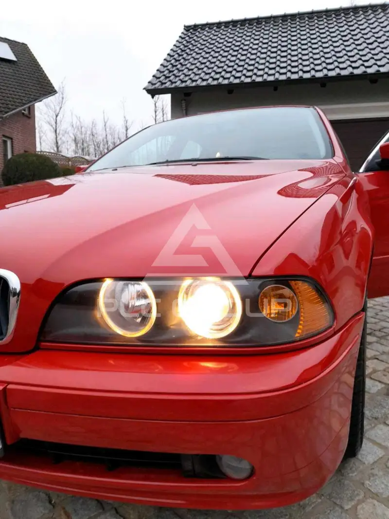 2001 BMW 523