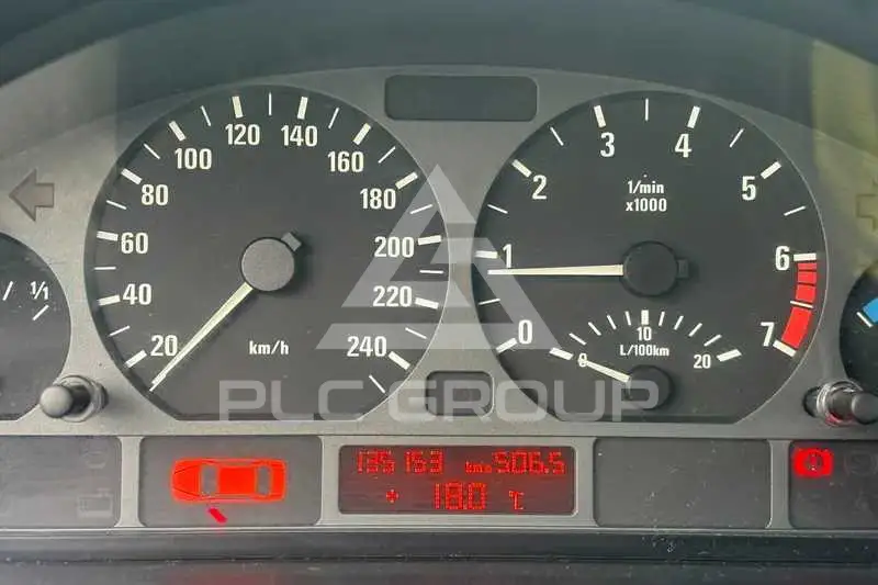2001 BMW 330