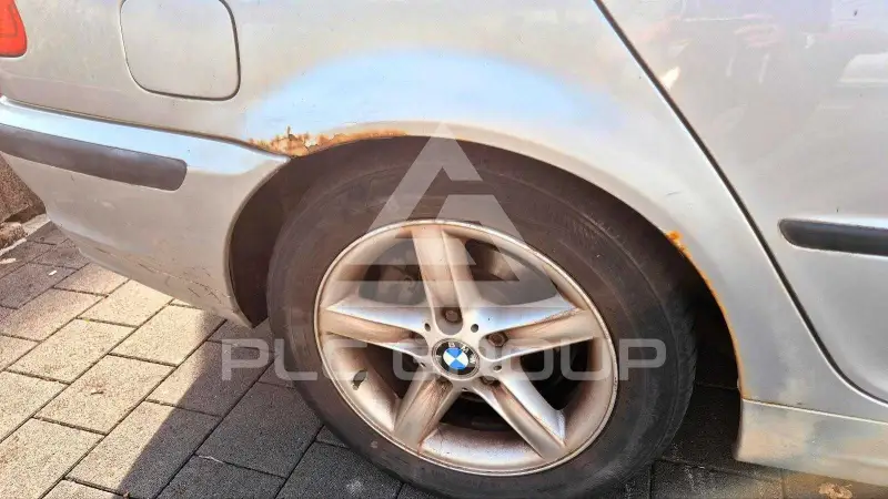 2001 BMW 330