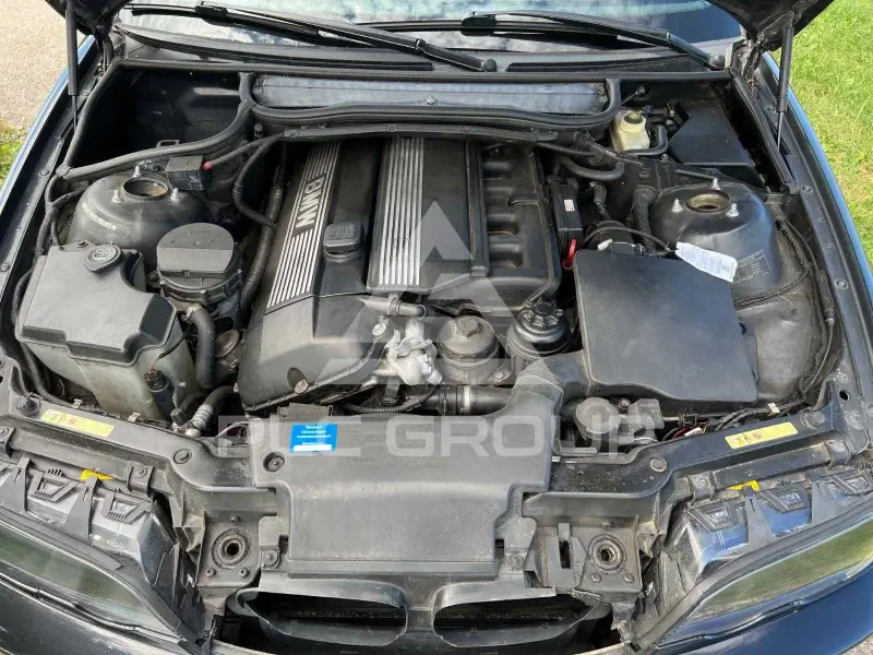 2001 BMW 330