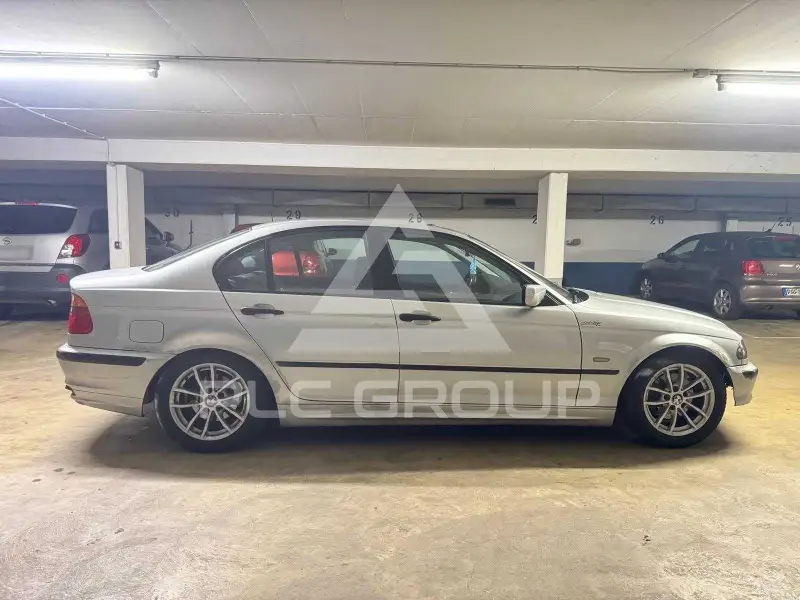 2001 BMW 330