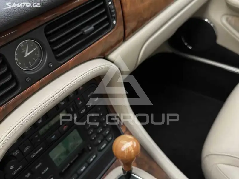 2001 Jaguar XJR