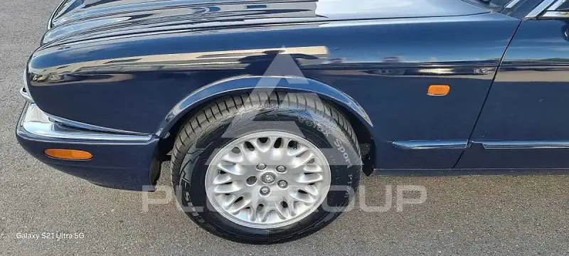 2001 Jaguar XJ