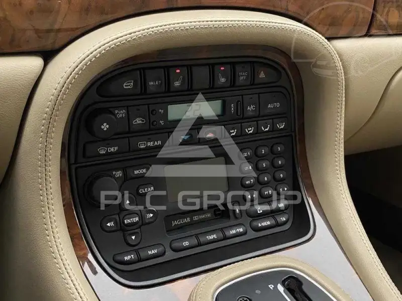 2001 Jaguar XJ