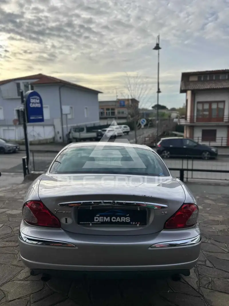 2001 Jaguar X-TYPE