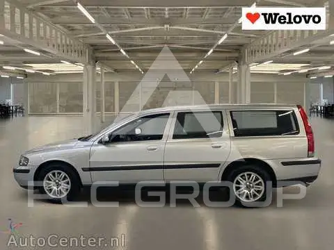 2001 Volvo V70