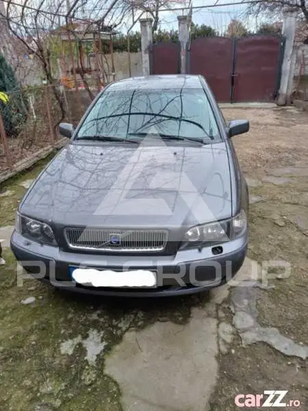 2001 Volvo S40