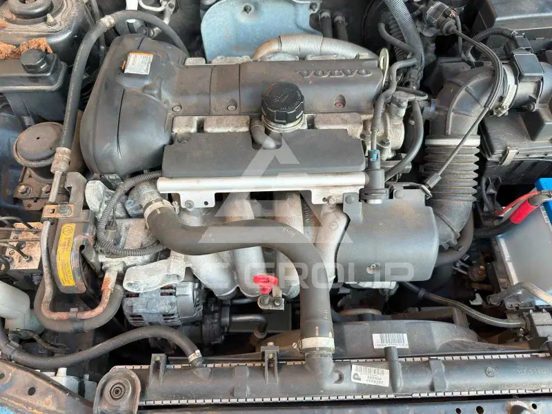 2001 Volvo V40