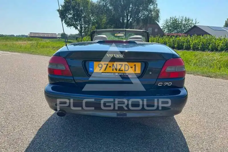 2001 Volvo C70