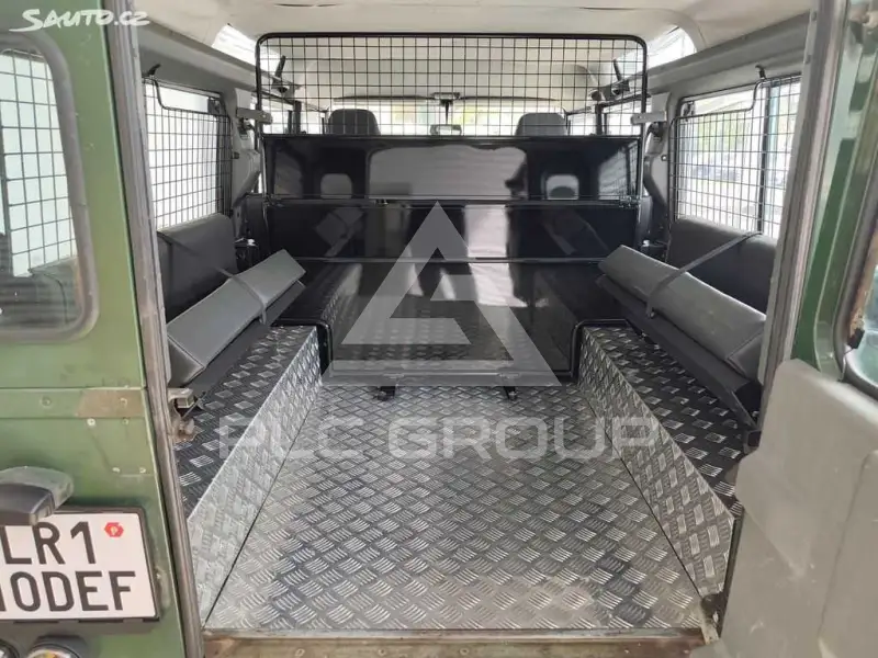 2001 Land Rover DEFENDER