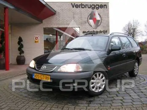2001 Toyota Avensis
