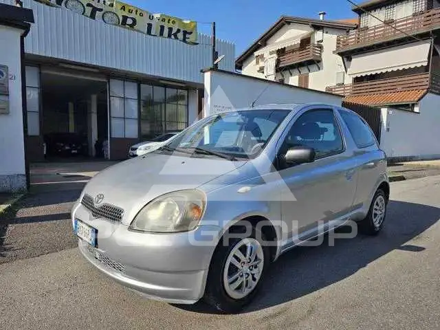 2001 Toyota YARIS