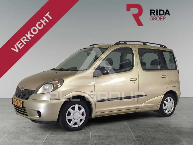 2001 Toyota YARIS