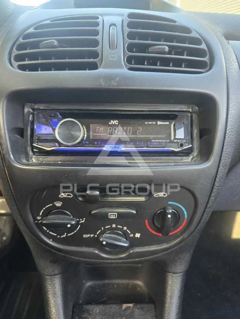 2001 Peugeot 206