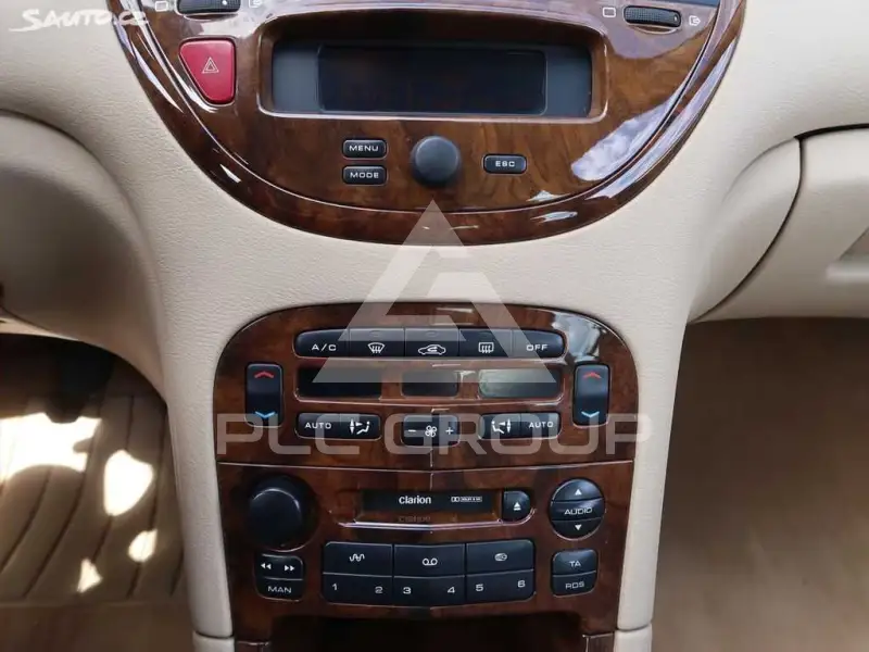 2001 Peugeot 607