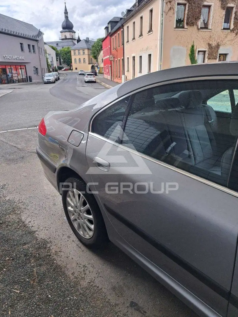 2001 Peugeot 607