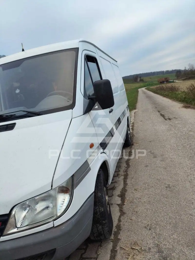 2001 Mercedes Benz Sprinter