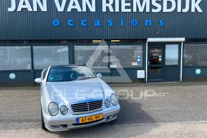 2001 Mercedes Benz CLK