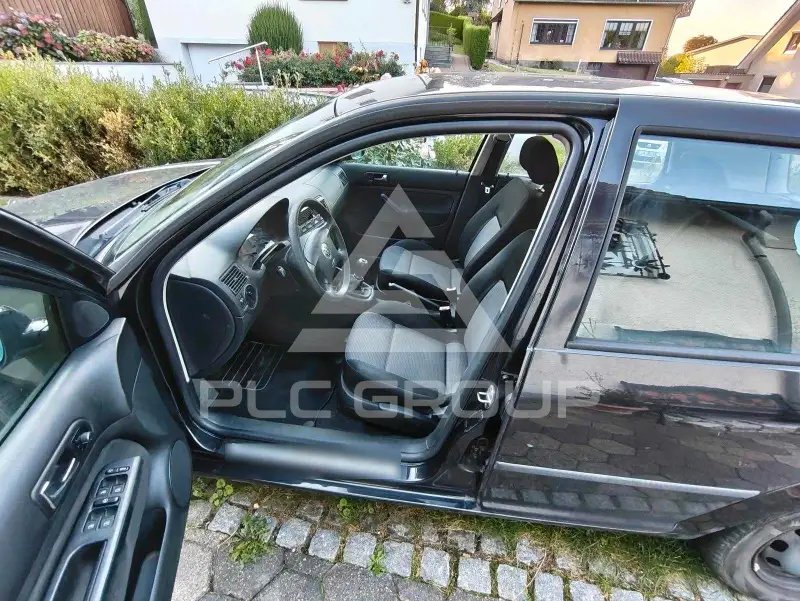 2001 Volkswagen GOLF