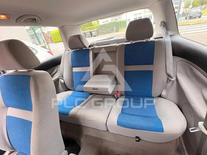 2001 Volkswagen GOLF