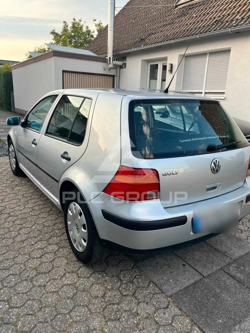 2001 Volkswagen GOLF