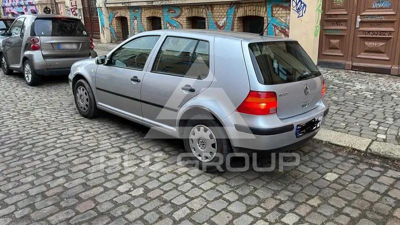 2001 Volkswagen GOLF