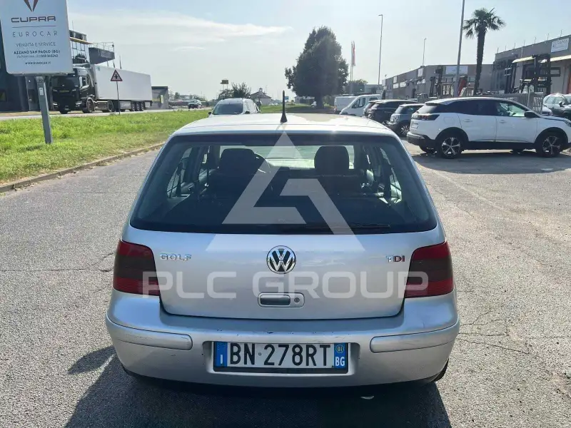 2001 Volkswagen GOLF